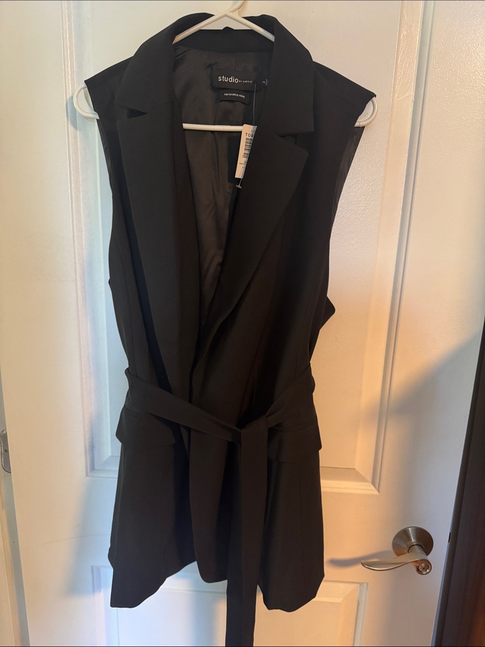 Torrid Studio Black Sleeveless Belted Blazer Vest